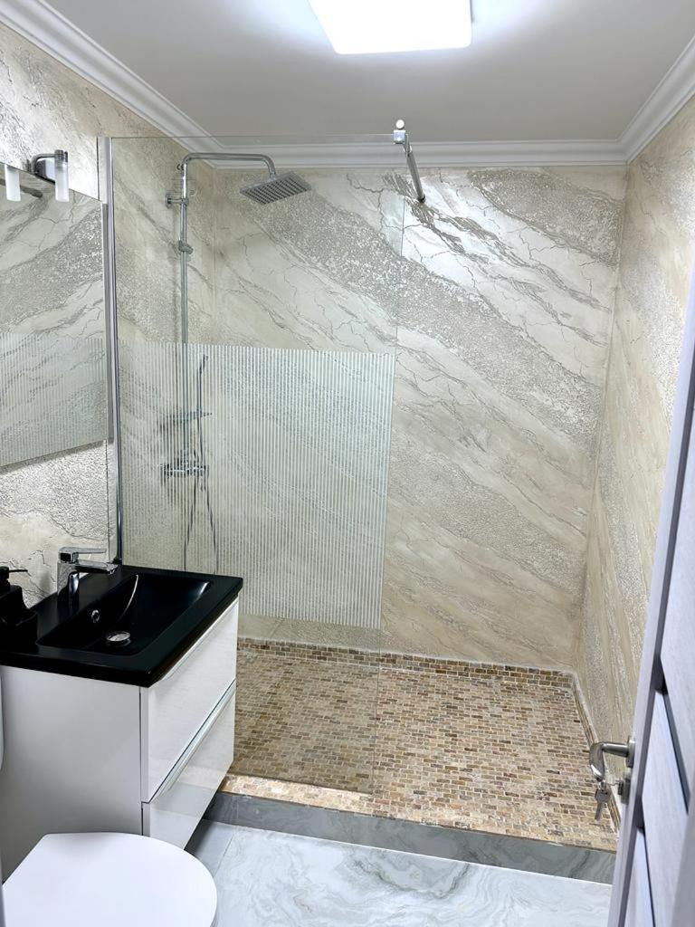 Elite Apartment Bodzavásár Kültér fotó
